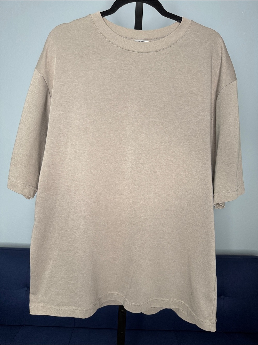 Uniqlo Men's Airism Mesh Short Sleeve Round Neck Loose Fit Tee in Tan Beige XL